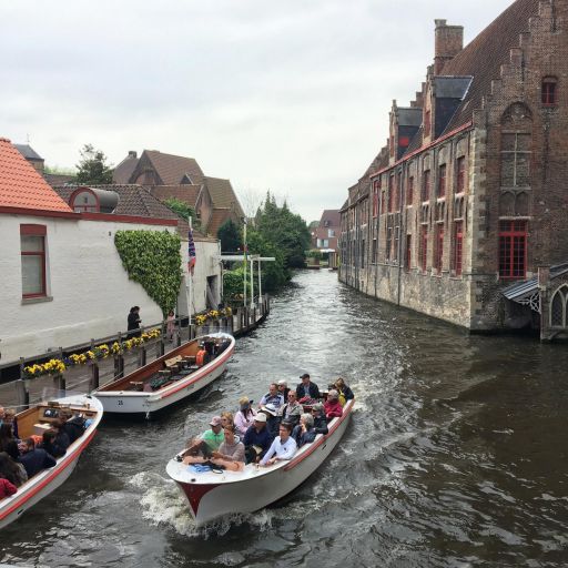 belgica-bruges-canais-barcos.jpg